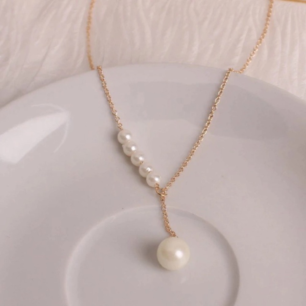 NEW!๐๐๐GOLDEN PEARL LOOK Y NECKLACE๐๐๐PRETTY - Picture 2 of 8